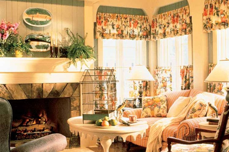 Dream House Plan - Interior - Family Room for Country House Plan #429-308 - 3 bed, 2.5 bath