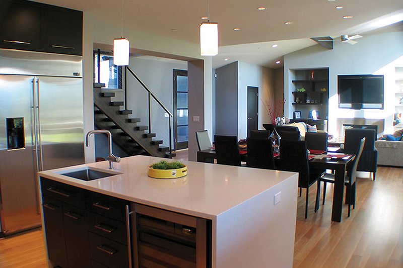 Dream House Plan - Interior - Kitchen 1 for Contemporary House Plan #132-563 - 3 bed, 3 bath