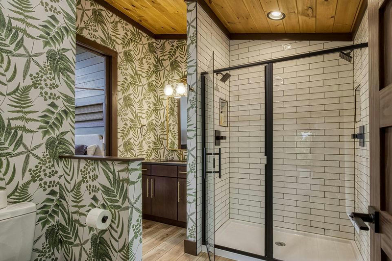House Plan Design - Interior - Master Bathroom 1 for Modern House Plan #123-116 - 3 bed, 2 bath