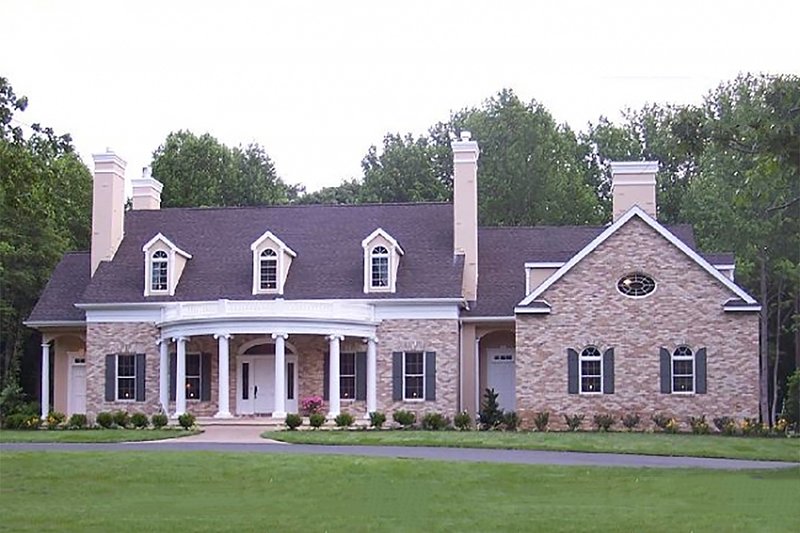 Dream House Plan - Classical Exterior - Front Elevation Plan #137-127