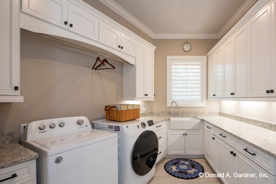 Interior - Laundry for Country House Plan #929-1006 - 3 bed, 3.5 bath