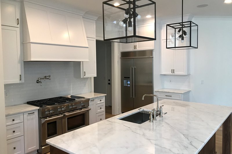 House Plan Design - Interior - Kitchen 3 for Traditional House Plan #437-86 - 4 bed, 3.5 bath
