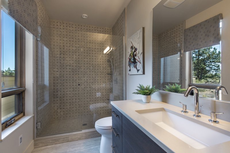 House Blueprint - Interior - Bathroom for Contemporary House Plan #892-42 - 4 bed, 5.5 bath