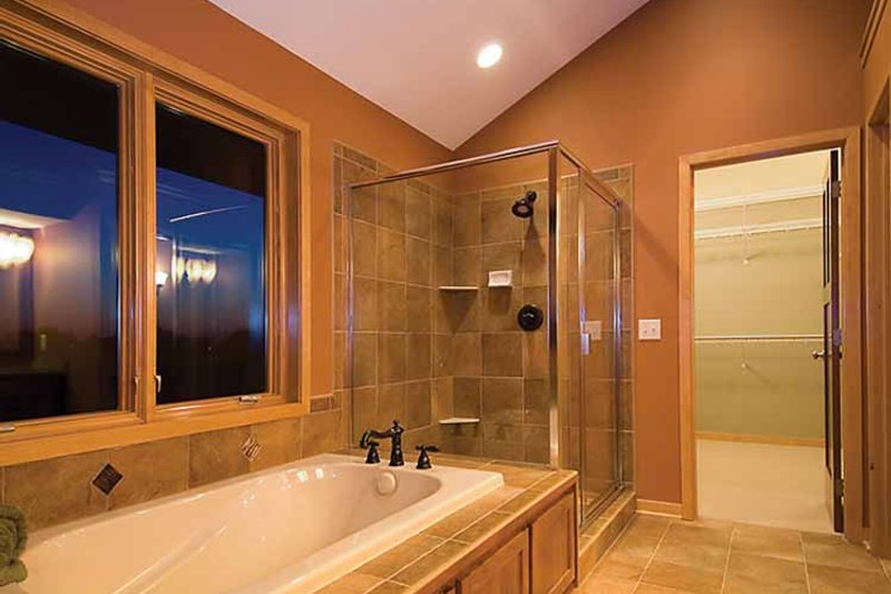 Dream House Plan - Interior - Master Bathroom 1 for Prairie House Plan #51-1126 - 3 bed, 2.5 bath