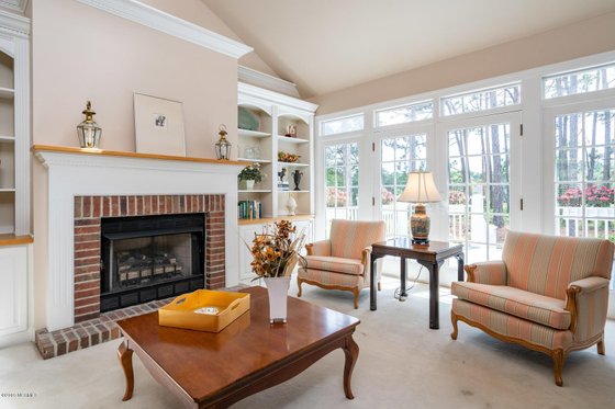 Photo 8 for Southern House Plan #137-246 - 4 bed, 3 bath