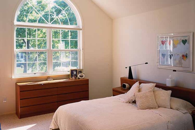 Architectural House Design - Interior - Bedroom for Country House Plan #314-201 - 4 bed, 2.5 bath
