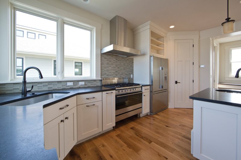 Home Plan - Interior - Kitchen for Contemporary House Plan #928-270 - 3 bed, 4.5 bath