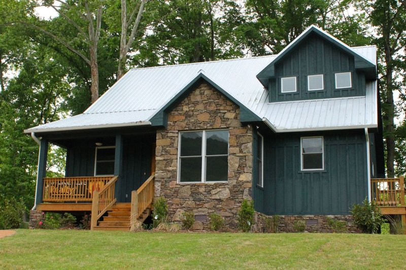 Home Plan - Country Exterior - Front Elevation Plan #932-2