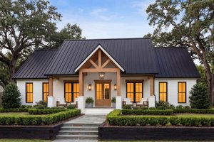 Farmhouse Exterior - Front Elevation Plan #430-322