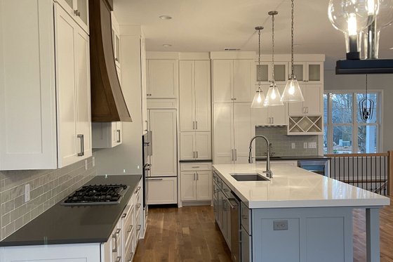 Interior - Kitchen for Modern House Plan #437-127 - 4 bed, 3 bath