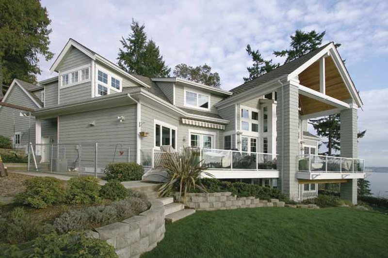 Home Plan - Exterior - Rear Elevation 2 for Craftsman House Plan #132-485 - 4 bed, 4.5 bath