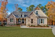 Traditional Style House Plan - 4 Beds 3.5 Baths 2872 Sq/Ft Plan #929-983 