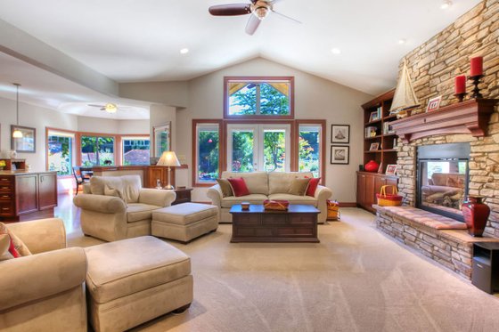 Photo 8 for Craftsman House Plan #132-205 - 3 bed, 3 bath