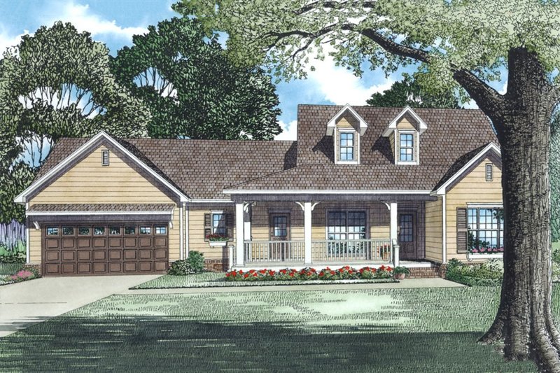 House Plan Design - Front view of 1800 square foot Traditional home