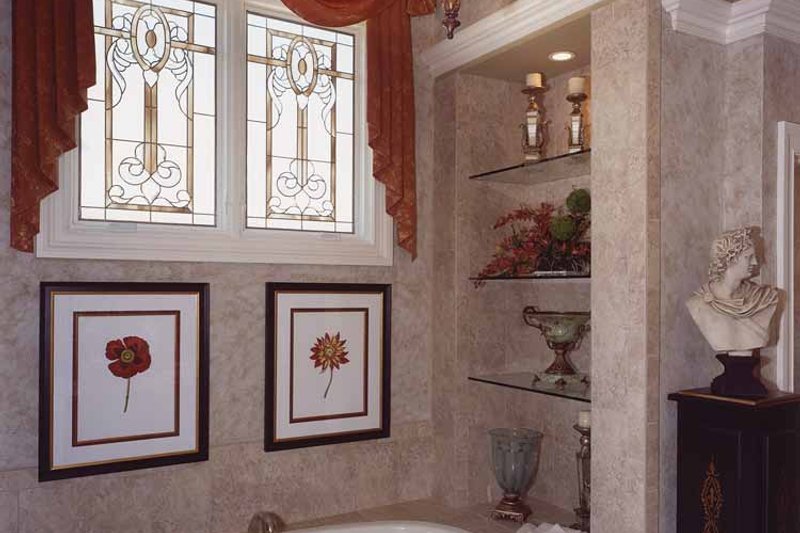 Home Plan - Interior - Bathroom for Country House Plan #46-747 - 4 bed, 3 bath