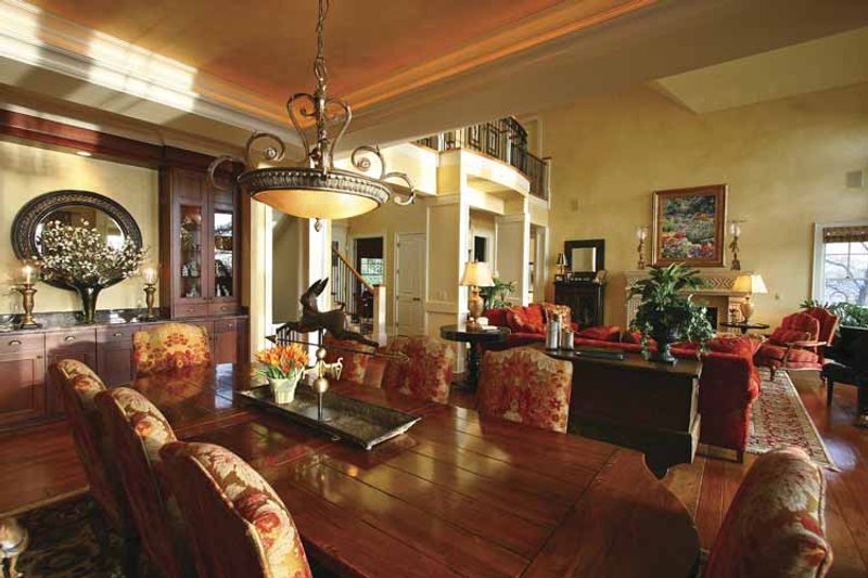 Home Plan - Interior - Dining Room 2 for Craftsman House Plan #132-485 - 4 bed, 4.5 bath