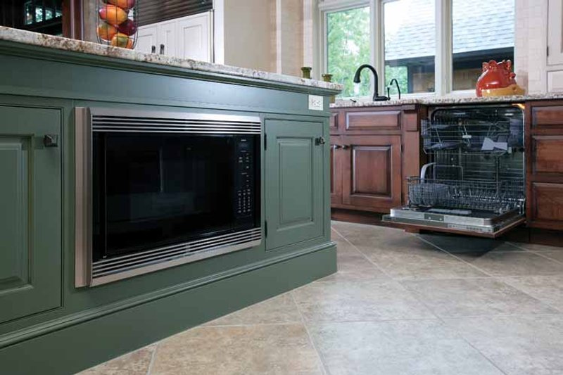 House Design - Interior - Kitchen 3 for Craftsman House Plan #928-32 - 4 bed, 3.5 bath