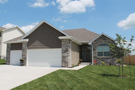 Exterior - Front Elevation 3 for Ranch House Plan #20-1869 - 3 bed, 2 bath