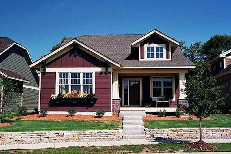 Architectural House Design - Craftsman Exterior - Front Elevation Plan #51-345