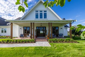 Farmhouse Photo Plan #1086-2