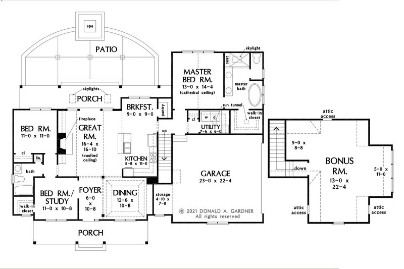 House Blueprint - Floor Plan - Main Floor for Farmhouse House Plan #929-1144 - 3 bed, 2 bath