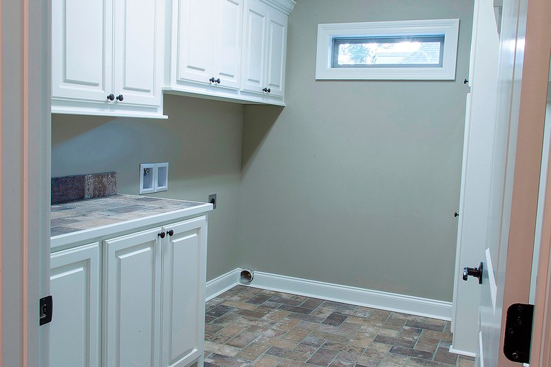 Dream House Plan - Interior - Laundry for European House Plan #430-139 - 4 bed, 2.5 bath