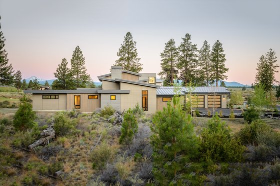 Exterior - Rear Elevation for Contemporary House Plan #892-10 - 4 bed, 3.5 bath