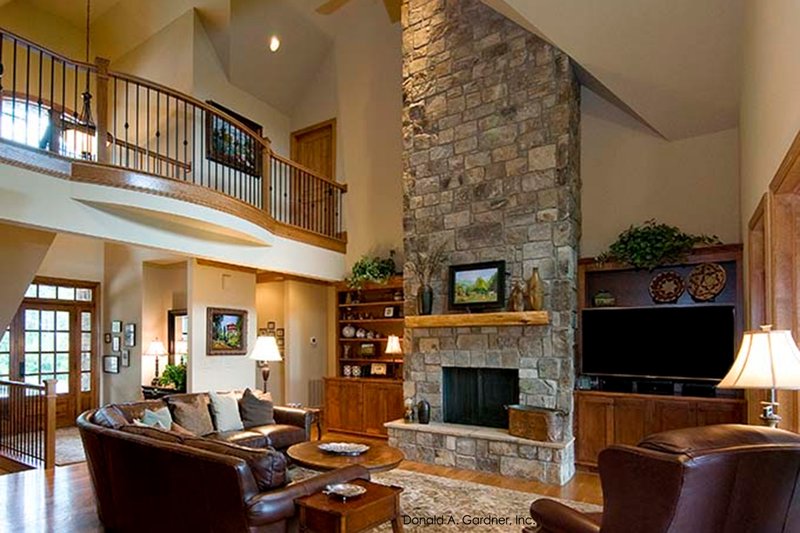 Dream House Plan - Interior - Family Room for European House Plan #929-41 - 4 bed, 3.5 bath