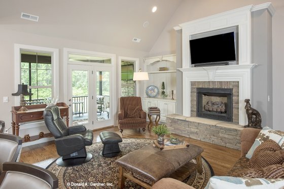 Interior - Family Room for Traditional House Plan #929-792 - 3 bed, 2.5 bath