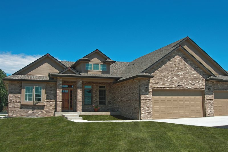 Architectural House Design - Exterior - Front Elevation 3 for Traditional House Plan #20-1761 - 3 bed, 3 bath