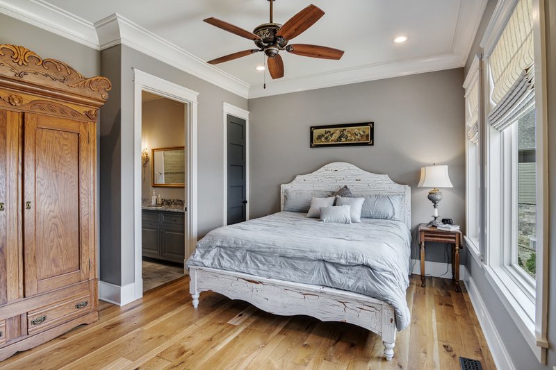 House Plan Design - Interior - Bedroom for Craftsman House Plan #54-438 - 4 bed, 3.5 bath