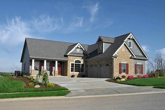 Front View - 1830 square foot Craftsman home