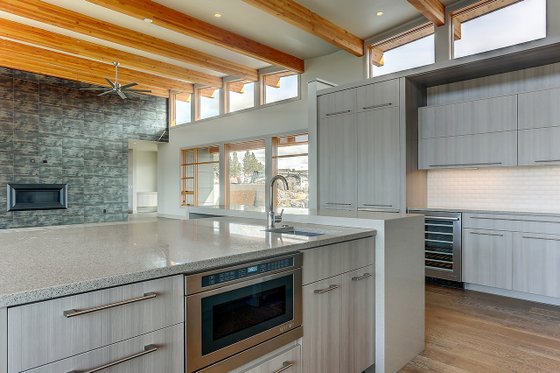 Interior - Kitchen 3 for Contemporary House Plan #892-24 - 3 bed, 3.5 bath