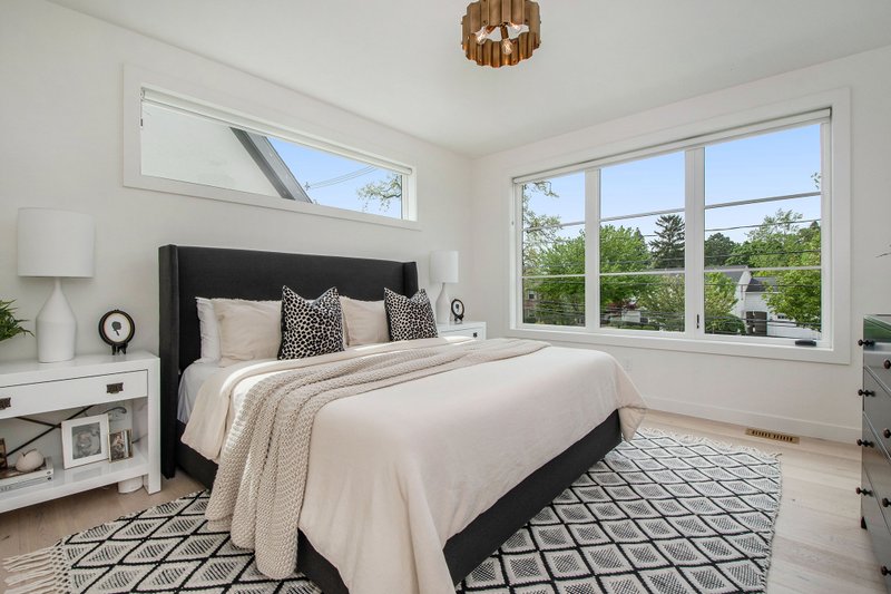 Home Plan - Interior - Master Bedroom for Contemporary House Plan #928-387 - 3 bed, 3.5 bath