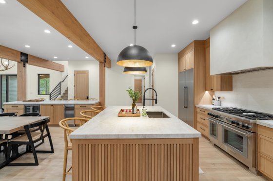 Interior - Kitchen 1 for Craftsman House Plan #892-46 - 5 bed, 5.5 bath