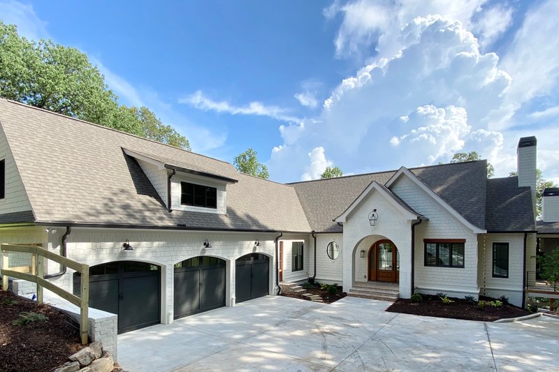 Home Plan - Modern Exterior - Front Elevation Plan #437-108