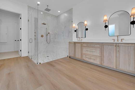 Interior - Master Bathroom for Cottage House Plan #1096-14 - 4 bed, 4.5 bath