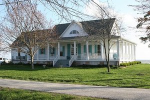 Southern style home, front elevation