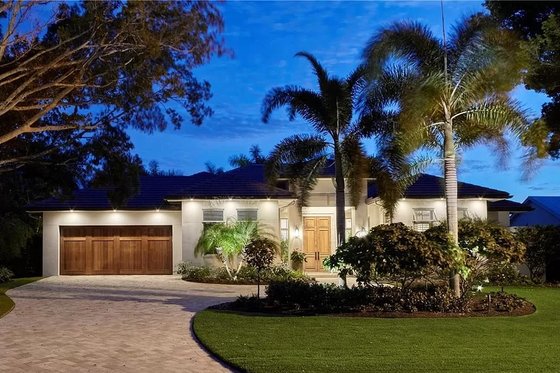 Exterior - Front Elevation for Contemporary House Plan #548-34 - 4 bed, 4.5 bath
