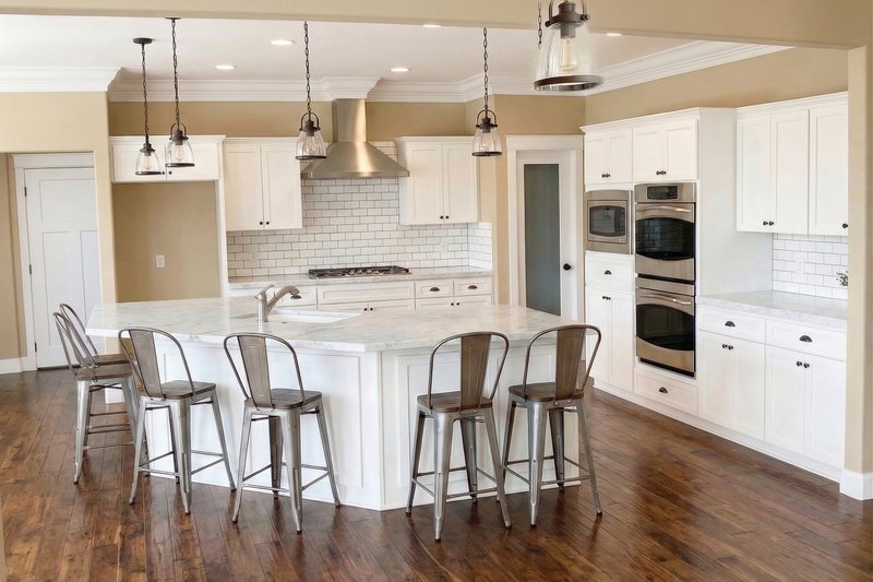 House Blueprint - Interior - Kitchen for Farmhouse House Plan #21-646 - 4 bed, 3.5 bath