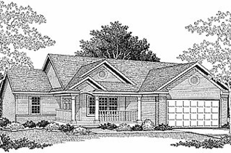 Traditional Style House Plan - 3 Beds 2 Baths 1274 Sq/Ft Plan #70-104