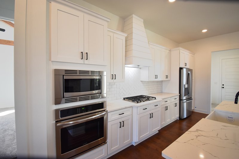 Architectural House Design - Interior - Kitchen 7 for Farmhouse House Plan #430-215 - 4 bed, 3 bath