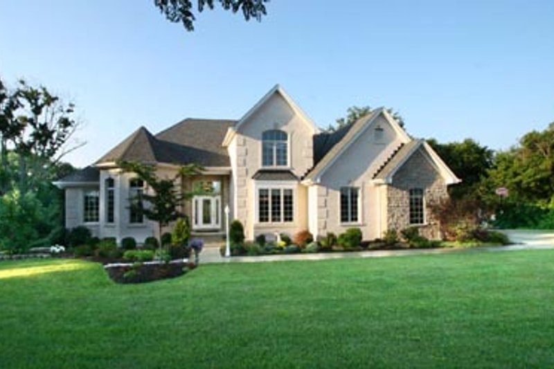 Dream House Plan - European Exterior - Front Elevation Plan #46-119