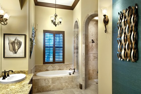 Interior - Bathroom for Mediterranean House Plan #930-21 - 4 bed, 5 bath