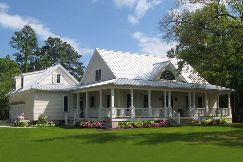 Farmhouse Style House Plan 4 Beds 3 Baths 2556 Sq Ft 137 252