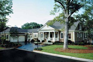 Home Plan - Classical Exterior - Front Elevation Plan #429-248