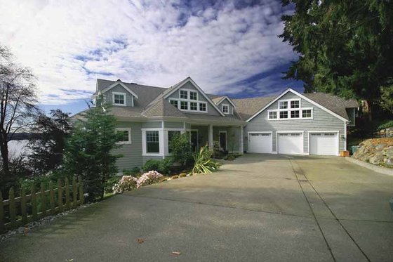 Exterior - Front Elevation for Craftsman House Plan #132-485 - 4 bed, 4.5 bath