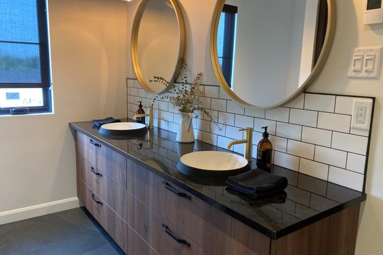 Interior - Bathroom for Farmhouse House Plan #23-2725 - 4 bed, 2.5 bath