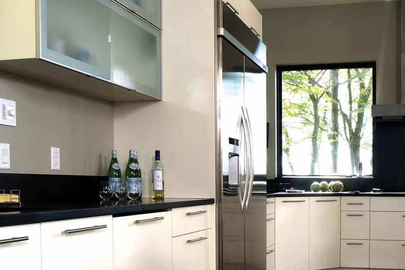 House Design - Interior - Kitchen 2 for Contemporary House Plan #928-77 - 3 bed, 4.5 bath