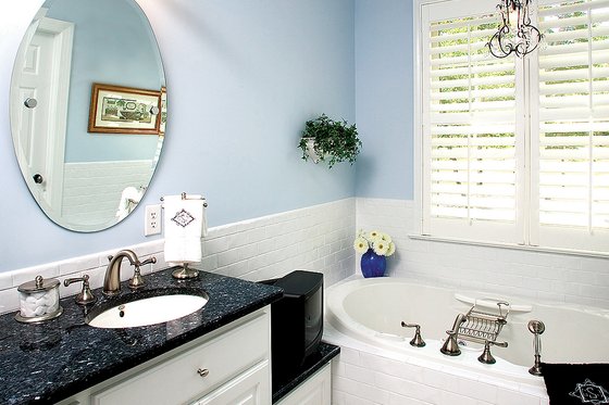 Interior - Master Bathroom for Country House Plan #929-9 - 4 bed, 3 bath